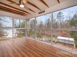 208 Clouse Ln, Taylorsville, NC 28681