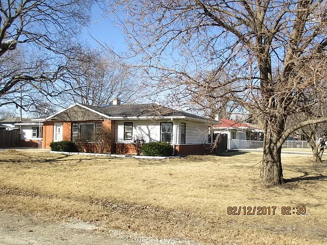 8540 W 80th St photo 1