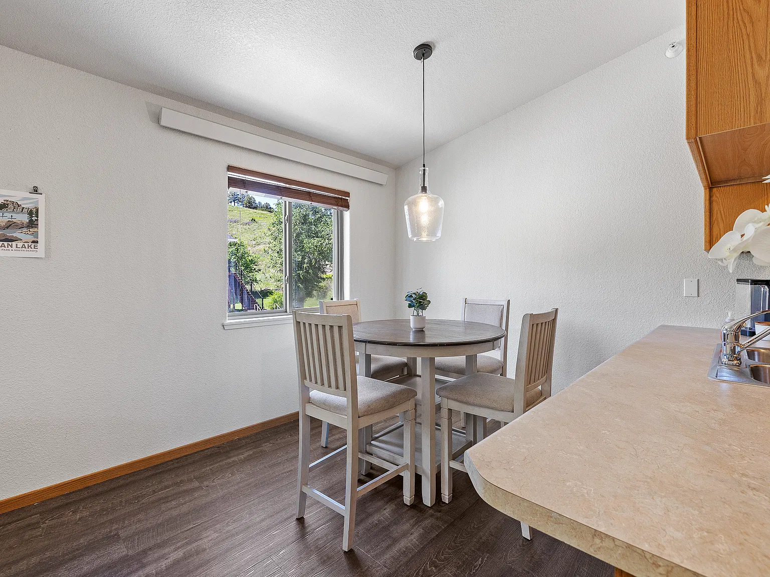 956 Stahl Ct — Photo 4