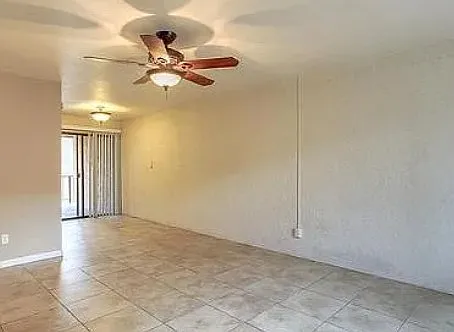 2 bed, 829 sqft, $1,209 — Photo 3