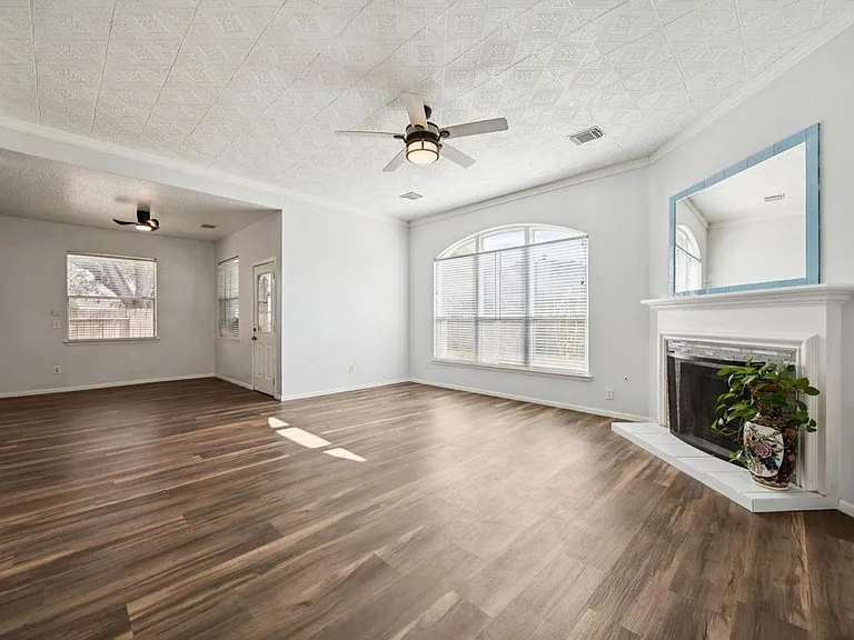 12310 Robin Meadow Cir — Photo 7