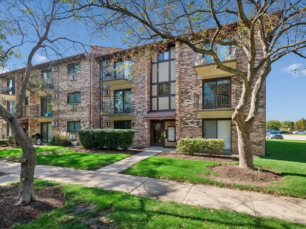 230 Klein Creek Ct APT A, Carol Stream, IL 60188