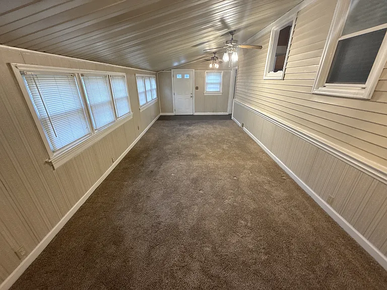 223 Wiegel Dr — Photo 23