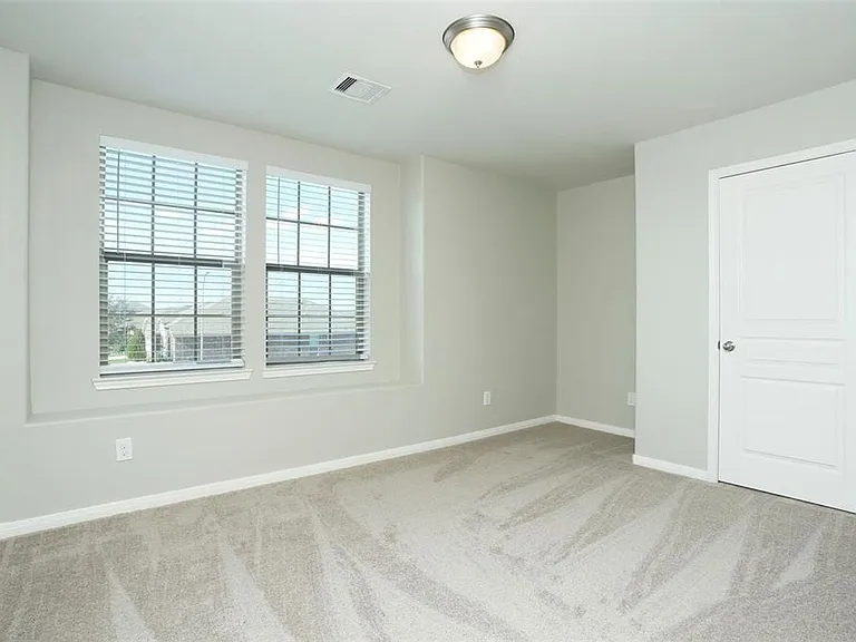 1123 Cloud Croft Ln — Photo 27