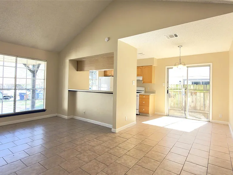 10708 Lanshire Dr #A — Photo 2