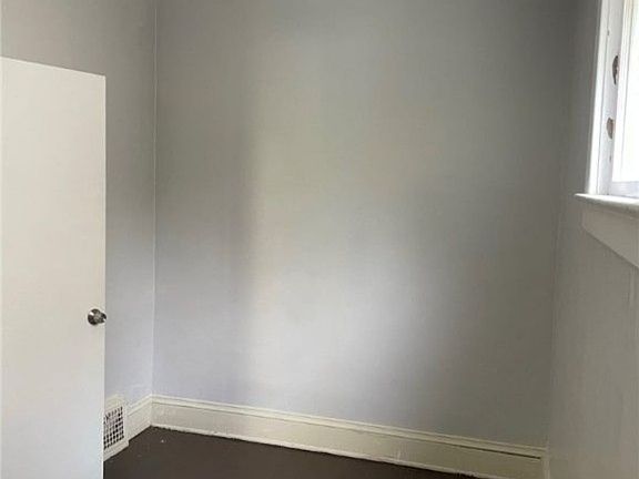 4th image of 7003 Hope Ave