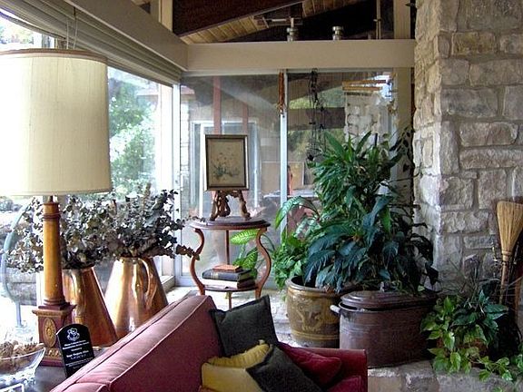 LR towards Lanai terrace