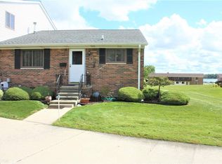 125 Cuttle Rd APT F54, Marysville, MI 48040