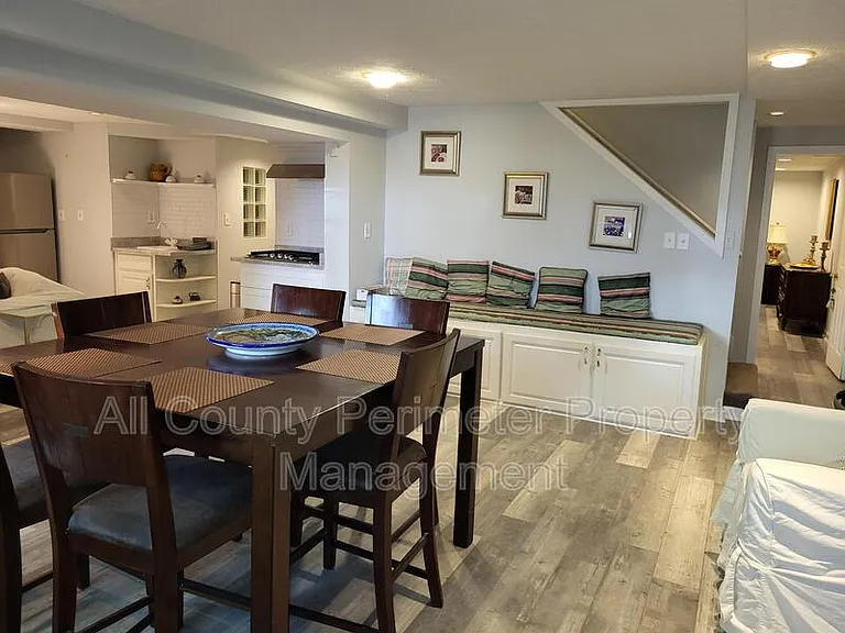 1311 Mile Post Dr — Photo 5
