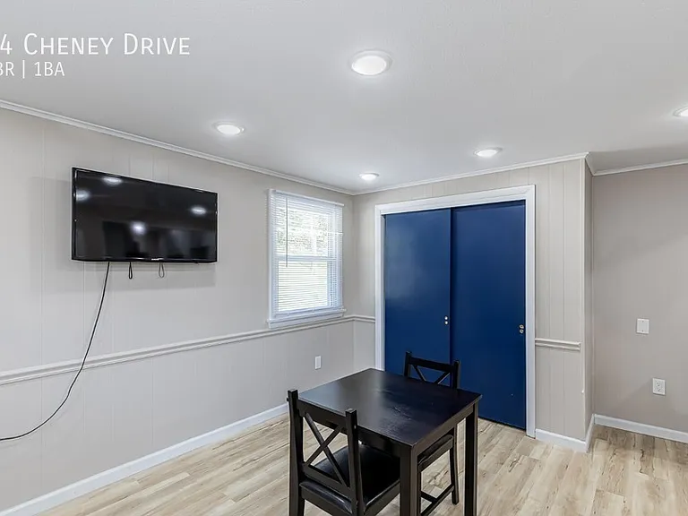 64 Cheney Dr — Photo 11