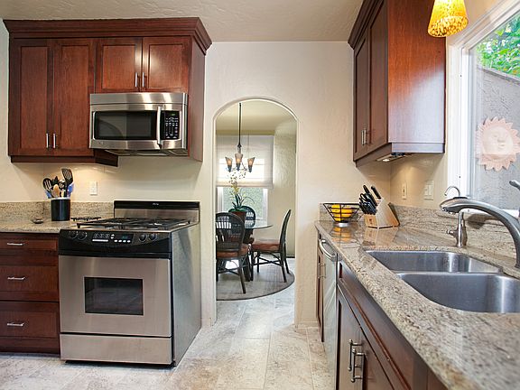 4th image of 4371 N Talmadge Dr