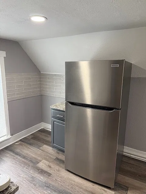 1 bed, 700 sqft, $950 — Photo 4