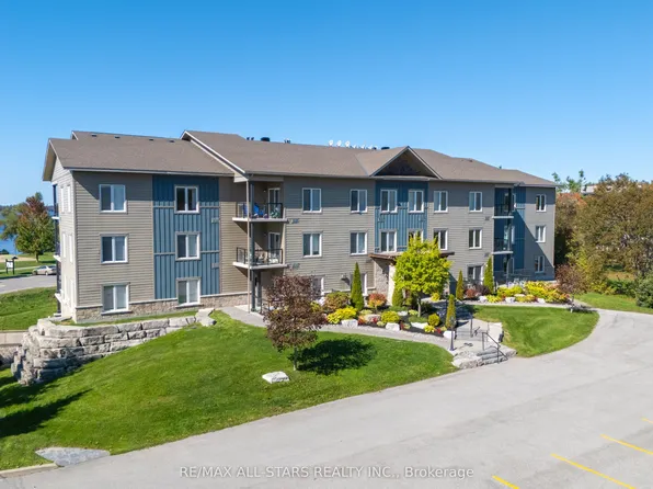 94 Francis St W #104, Kawartha Lakes, ON K0M 1N0