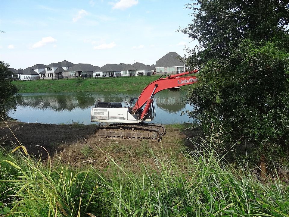 2nd image of 19511 Old Galveston Rd Lot 6