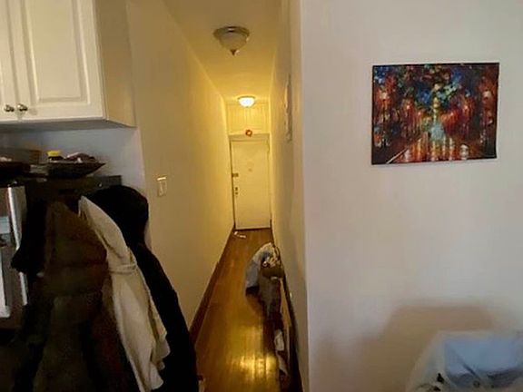 3rd image of 350 E 67th St #24A