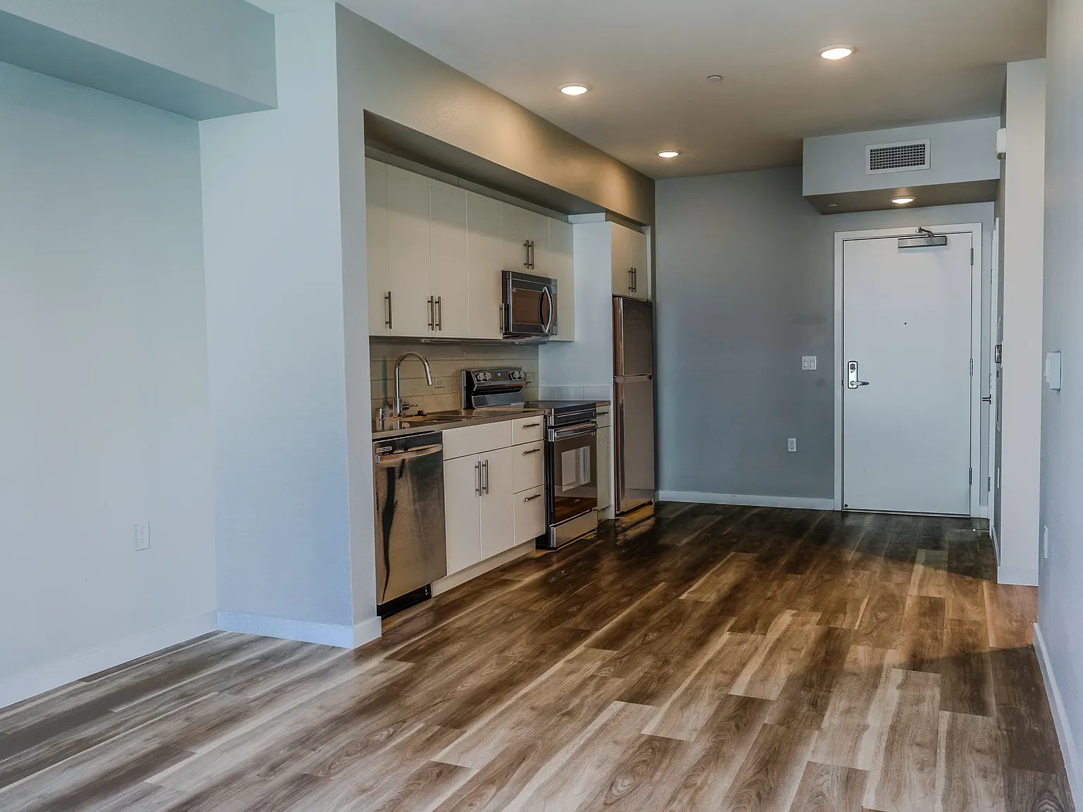 260 Brooklyn Basin Way - 424 — Photo 3