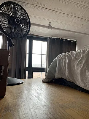 Rented by Carnegie Management Inc | media 9