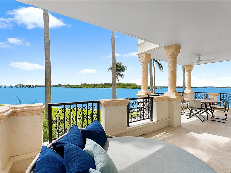 4921 Fisher Island Dr #4921 — Photo 35