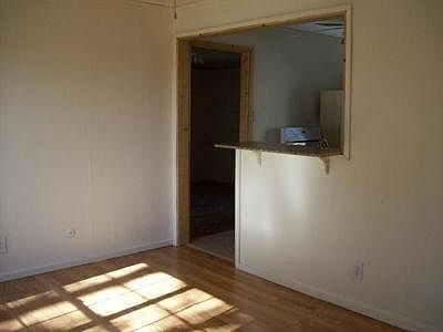 3rd image of 2613 SW Evans Ave
