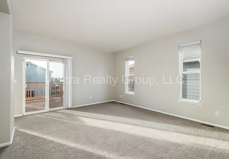 5193 S Liverpool Way — Photo 8