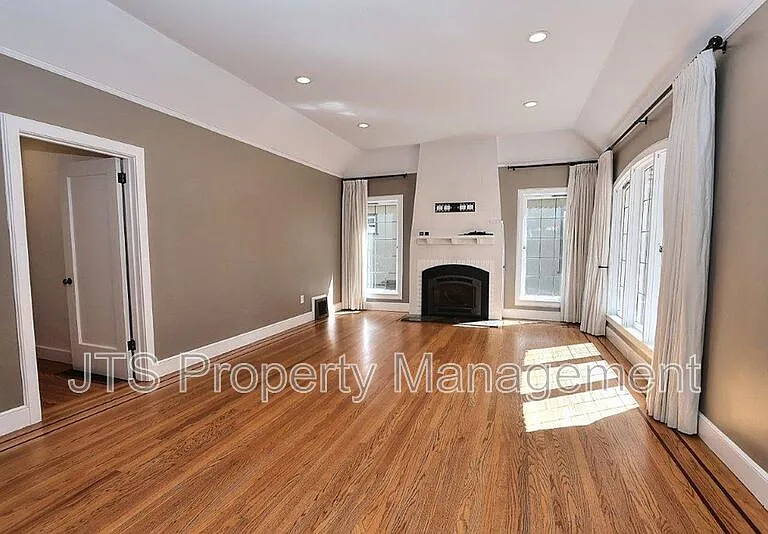 937 Sonoma Way — Photo 19