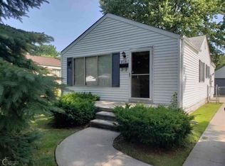 21101 Saint Gertrude St, Saint Clair Shores, MI 48081