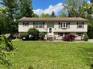 7 Galloping Hill Rd, Montague, NJ 07827