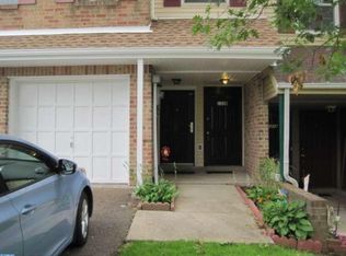 133B Chaucer Rd #202, Mount Laurel, NJ 08054