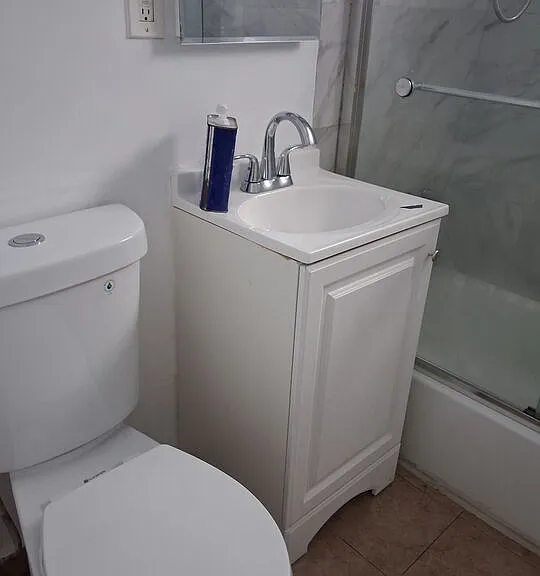 3857 W Mont Clair St — Photo 3