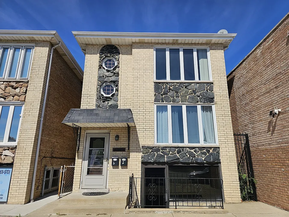 5968 S Archer Ave #2