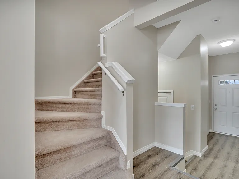 37 Vaughn Ave #37 — Photo 26