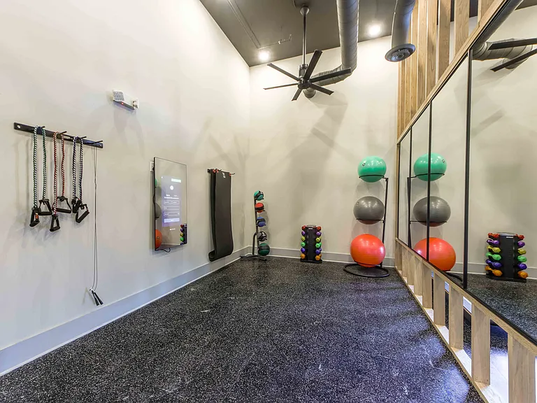 The Oliver Luxury Apartments — Photo 16