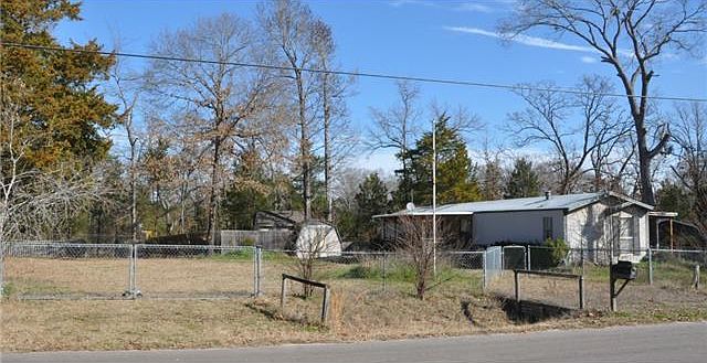 1st image of 260 Woodcreek Dr