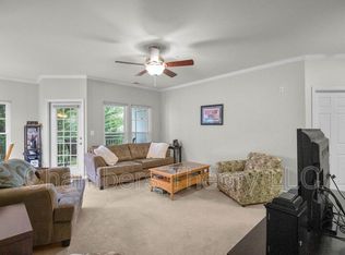 1501 N Point Dr APT 203, Reston, VA 20194
