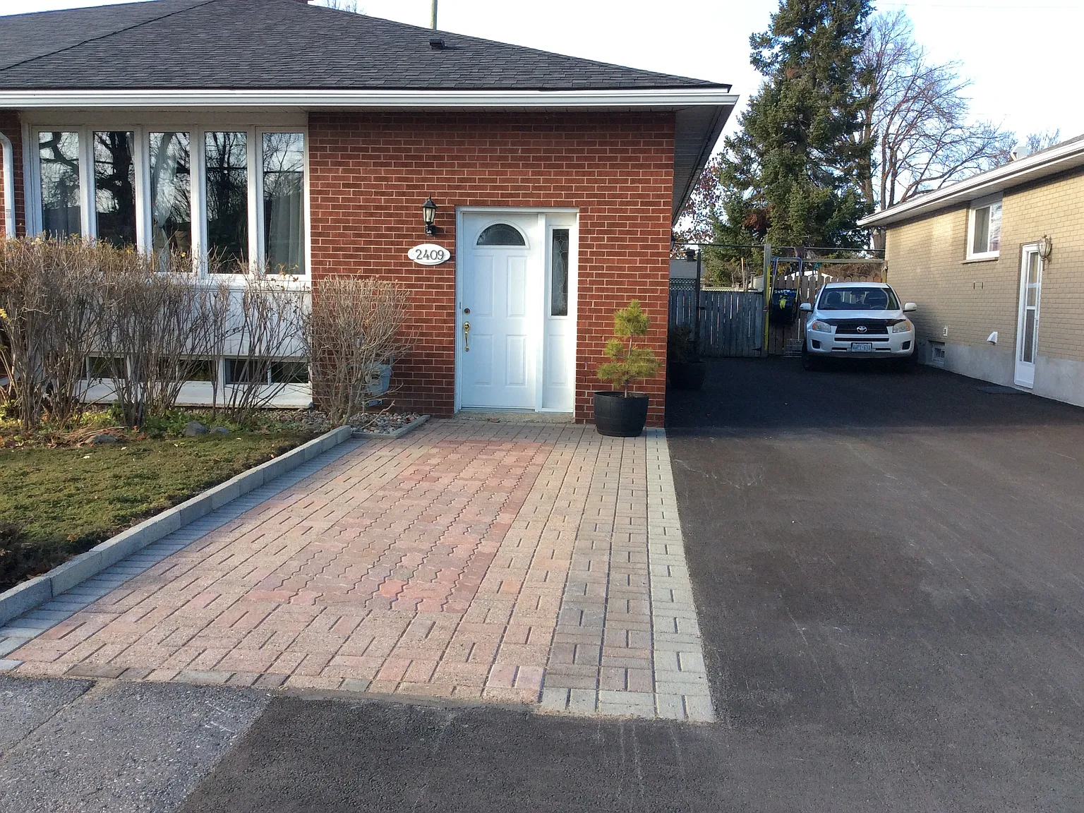 2 bed, 1100 sqft, $2,200 — Photo 3