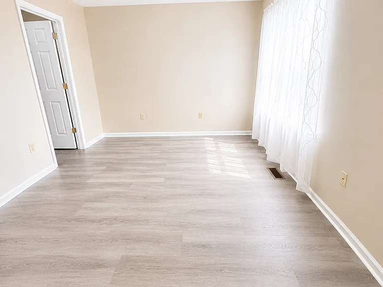 112 Galway Cir — Photo 22