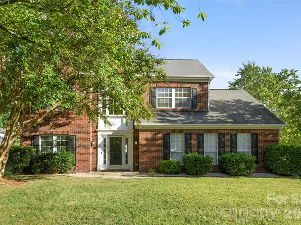 6102 Tesh Ct, Charlotte, NC 28269