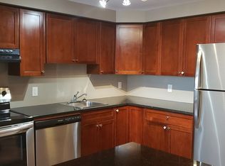 702 Consol Ave #4, Winnipeg, MB R2K1T2