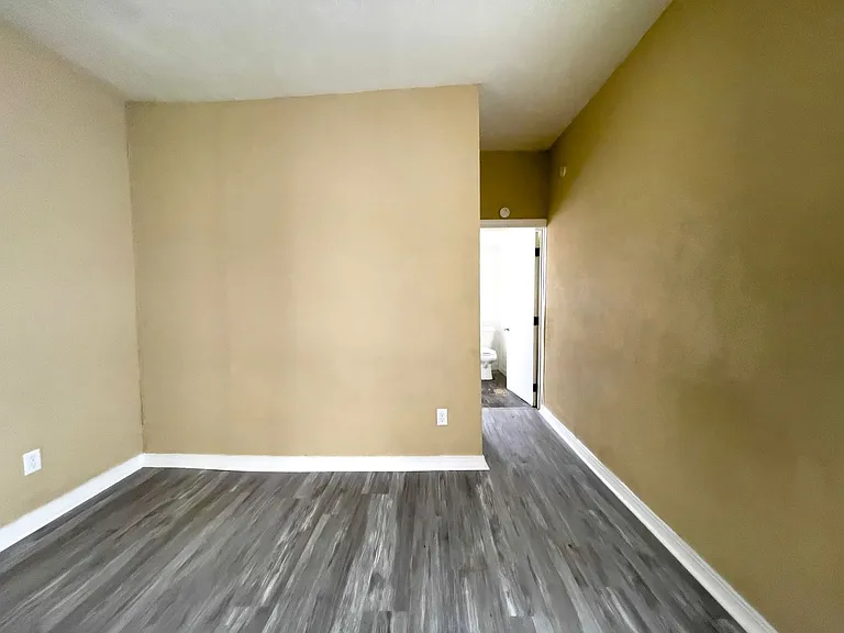 722 S Hackley St — Photo 8