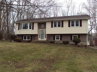 129 Rolling View Dr, Vernon, CT 06066