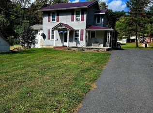 1458 Mountain Rd, Hamburg, PA 19526