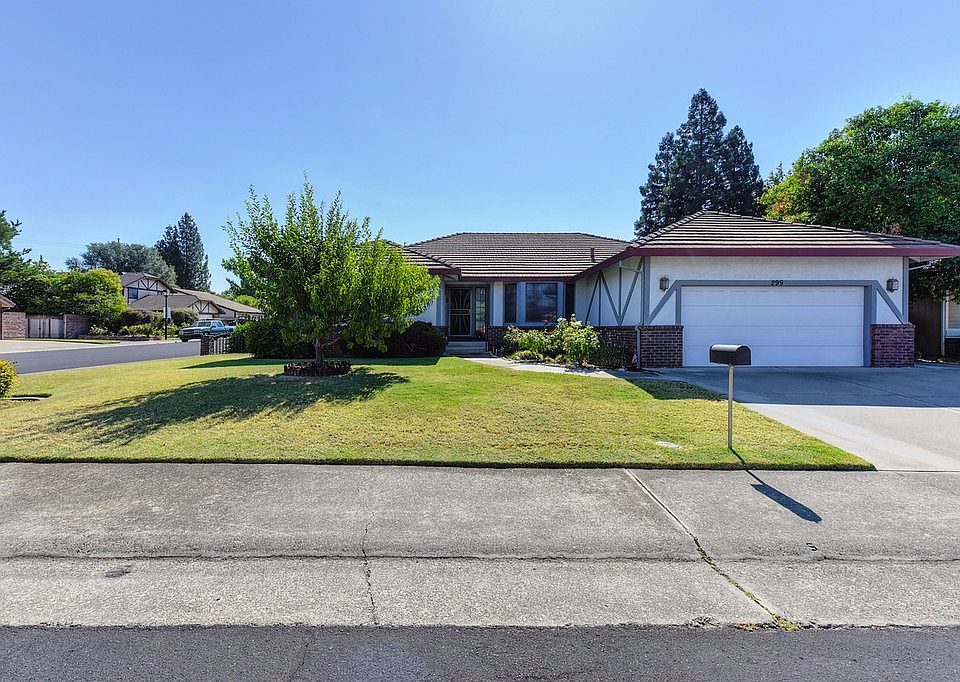 1st image of 299 Walton Way