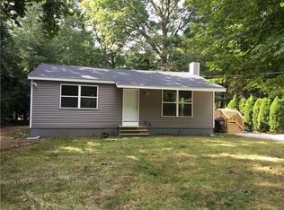 61 Mockingbird Dr, Exeter, RI 02822