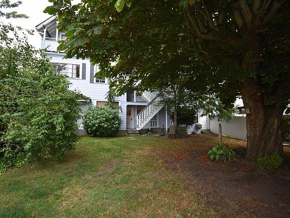 Back entrance to 2404 Rucker Ave, Unit B, ground floor