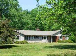 225 Cardinal Ln, Chesnee, SC 29323