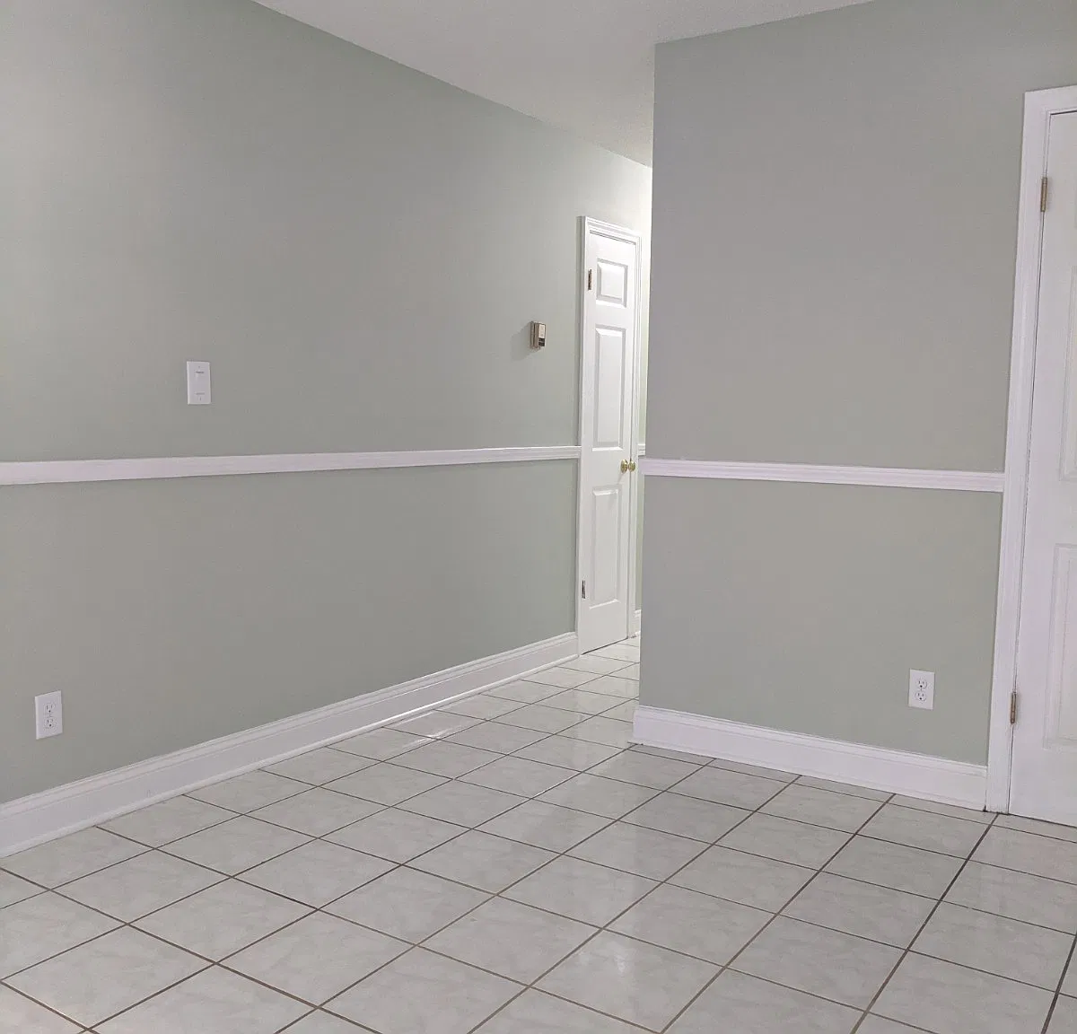 3 bed, 1124 sqft, $1,650 — Photo 2