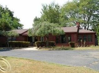 4540 Lakeview Ct, Bloomfield Hills, MI