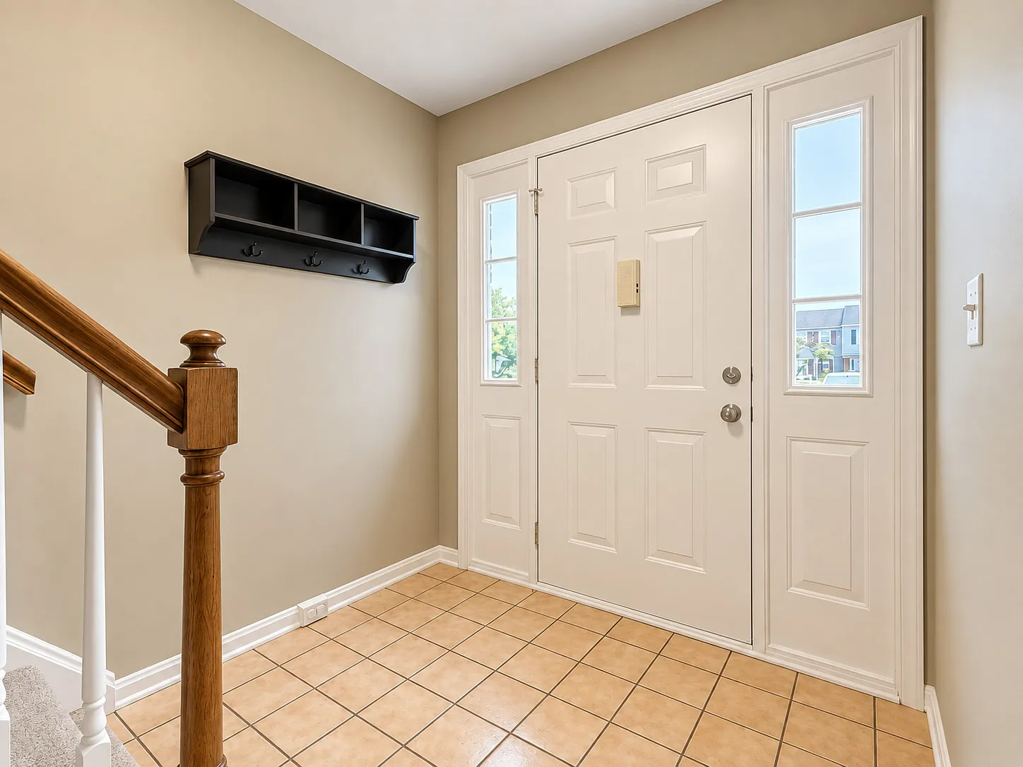 3 bed, 2.5 bath, 1360 sqft, $1,695 — Photo 3