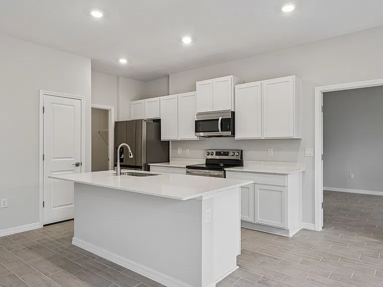393 Marion Oaks Golf Rd — Photo 6
