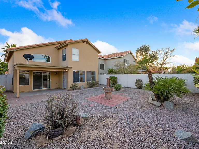 1244 E Angela Dr — Photo 23